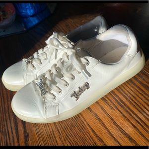 JUICY COUTURE WHITE RHINESTONE SNEAKERS